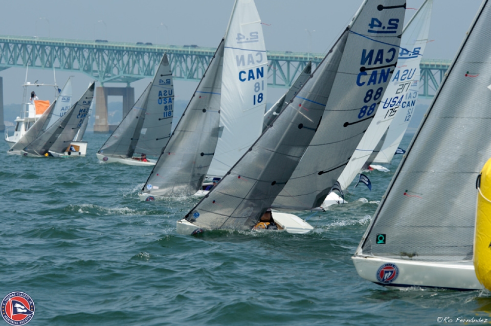 2_4mR_startline_credit_Clagett_Regatta_Rodrigo_Ro_Fernandez.jpg