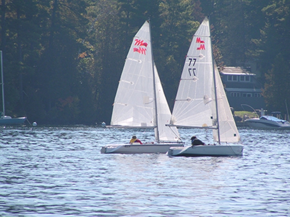 Martin_16s_sailing_on_Lake_George_at_the_Y-Knot_Sailing_Program_credit_Y-Knot_Sailing-Spencer_Raggio-0001.jpg